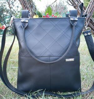 Große, schwarze handmade Handtasche   
